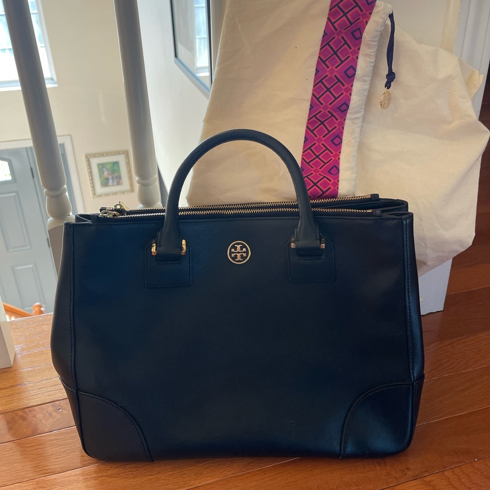 Tory Burch Robinson Double Zip Tote - Black - with dust bag and strap